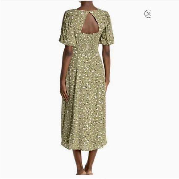 ✂️SOLD✂️EUC ASTR the Label bubble sleeve sweetheart dress in Sage Green - Picture 5 of 5